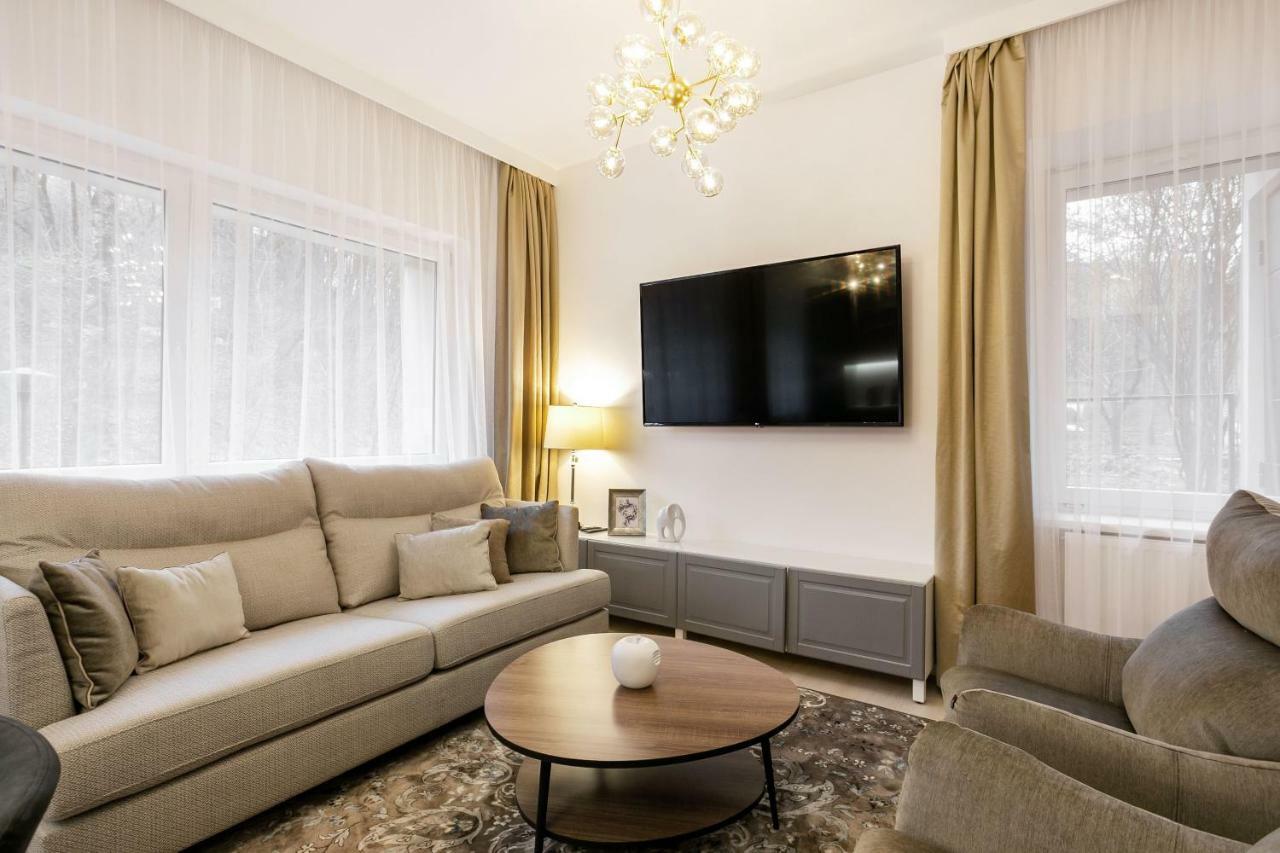 Luxury For Everyone - Hills Park Lux Apartments 3 VNO Exteriör bild