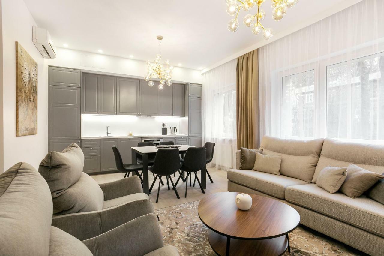 Luxury For Everyone - Hills Park Lux Apartments 3 VNO Exteriör bild