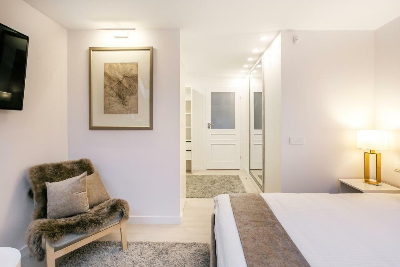 Luxury For Everyone - Hills Park Lux Apartments 3 VNO Exteriör bild